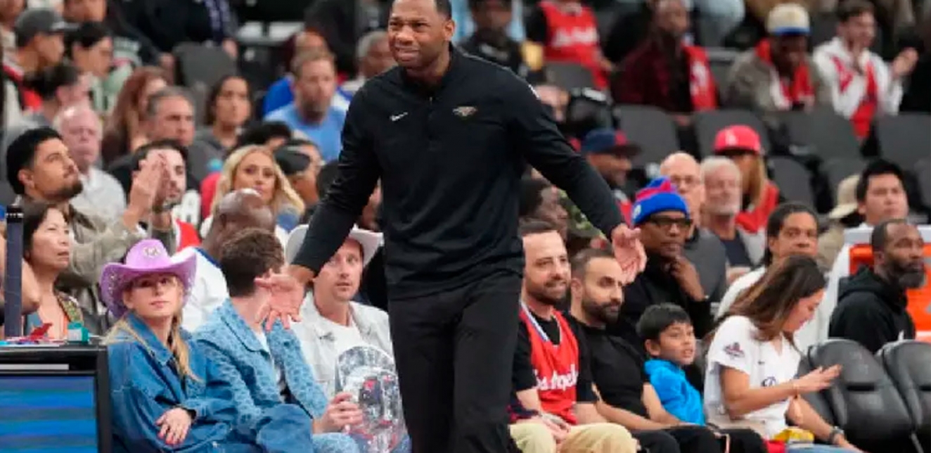 Los Pelicans despiden a Willie Green tras un inicio desastroso de 2-10